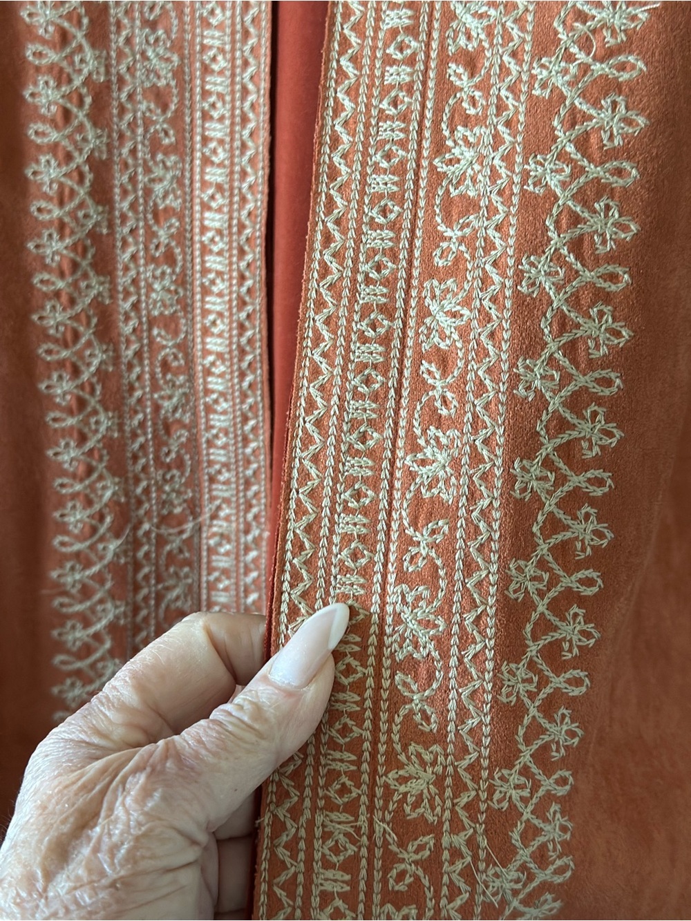Soft Surroundings orange faux suede boho embroidered duster size L - Picture 4 of 10